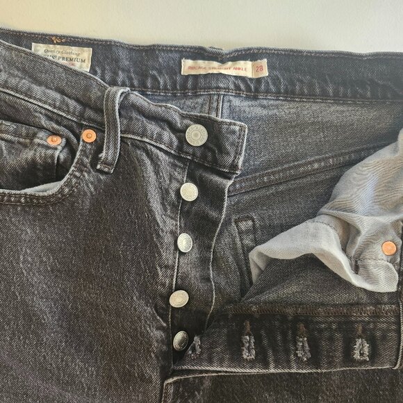 Levi’s Ribcage Straight Ankle Jeans Size 28W X 27L Black Button Fly - Picture 2 of 8